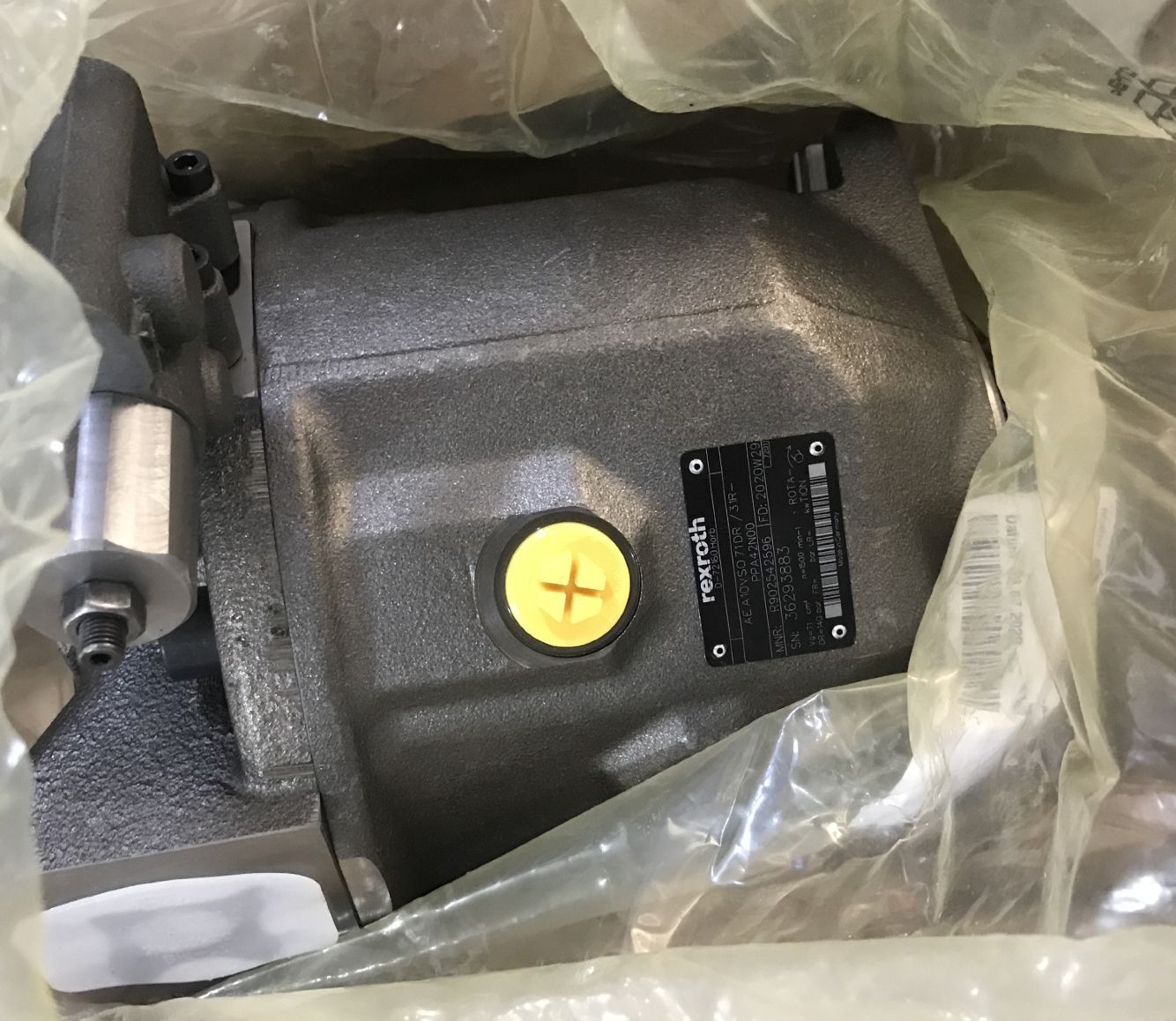 REXROTH液压泵A10VSO28DFR1/31R-PPA12N00